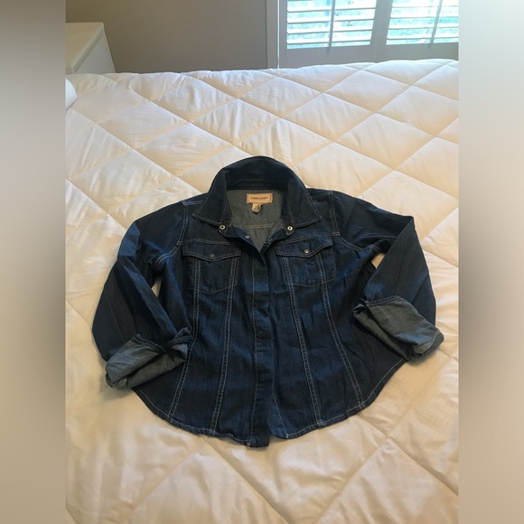 Lone Star Junior Size Large Denim Shirt/Jacket with Hidden Snap-Front Closure. - Picture 7 of 8